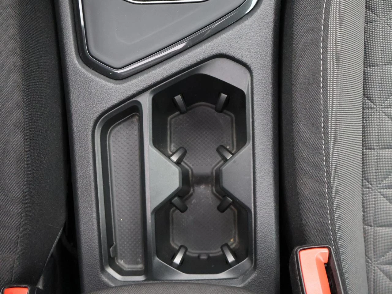 Volkswagen-Tiguan-image-18