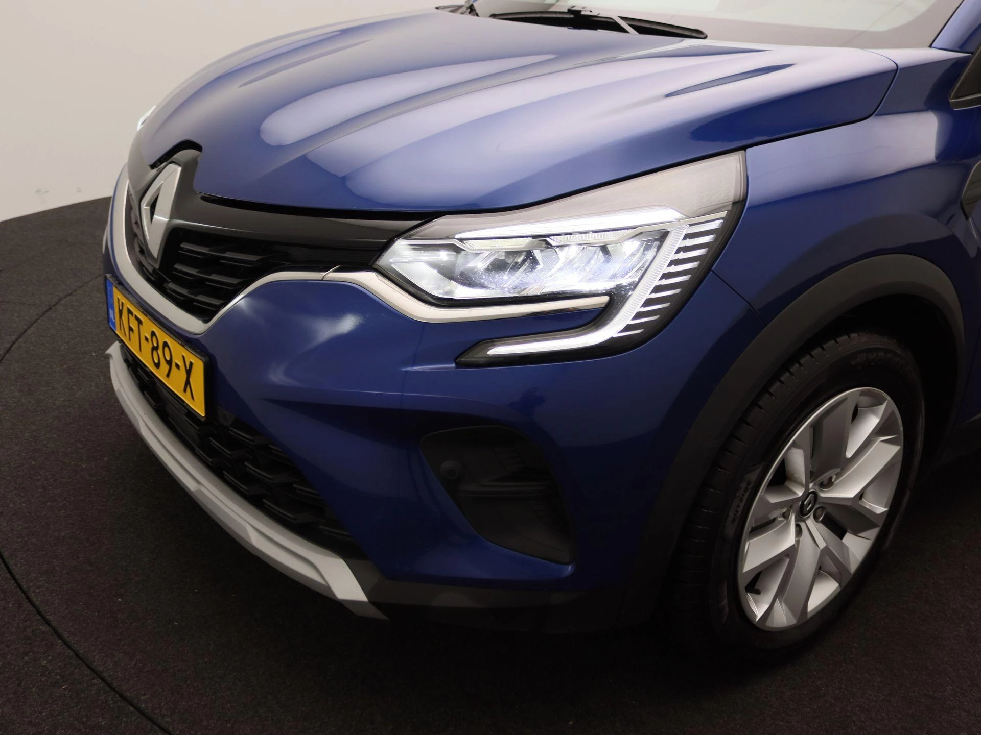 Renault-Captur-image-16