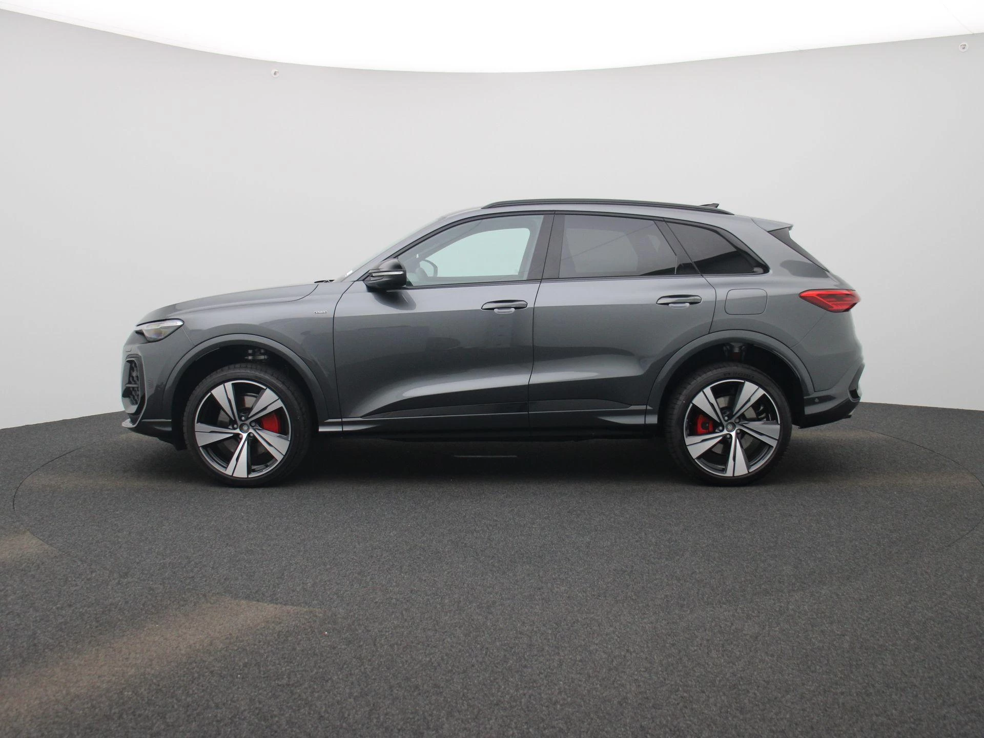 Audi Q5 2.0 TFSI e-hybrid quattro S edition Competition