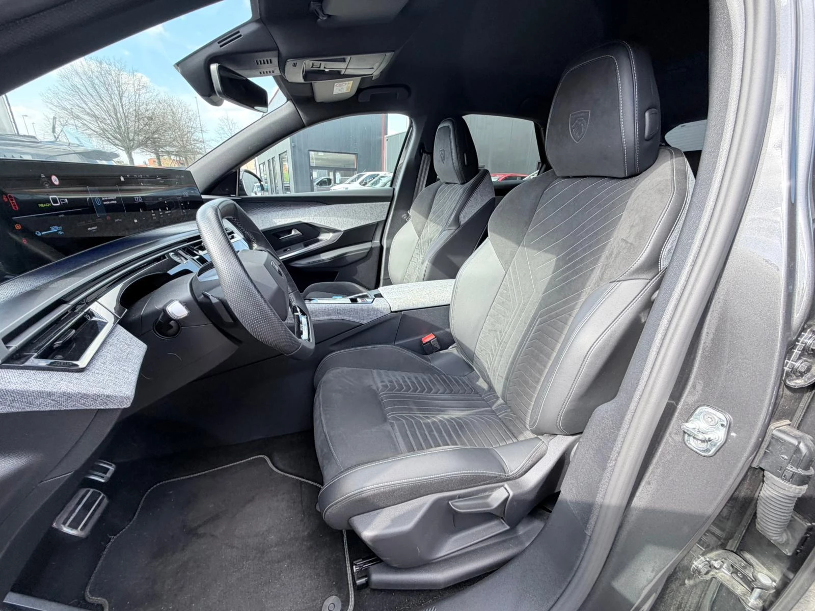 Peugeot e-3008 e-3008 210 GT