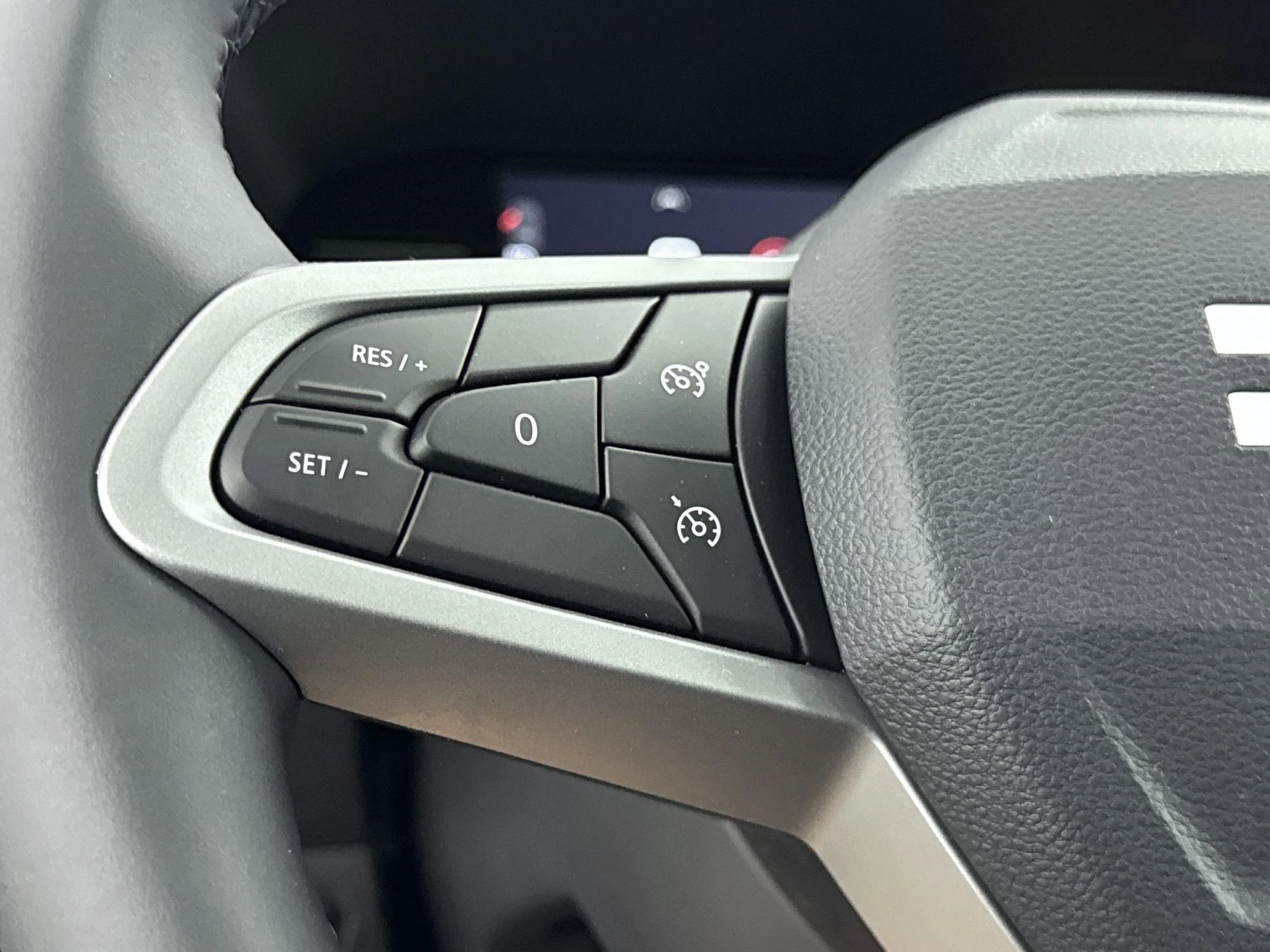 Dacia-Sandero Stepway-image-5