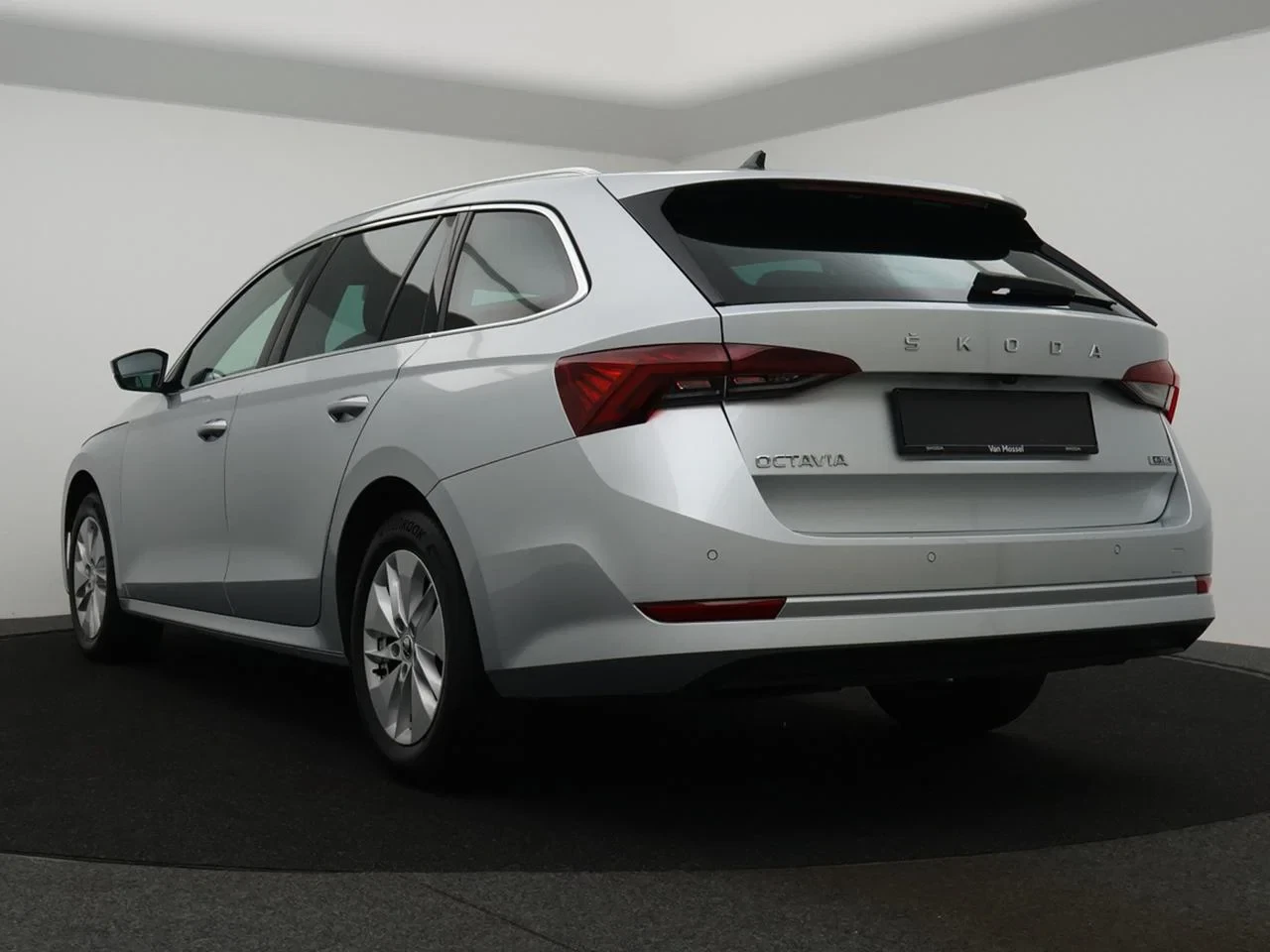 Škoda-Octavia-image-2