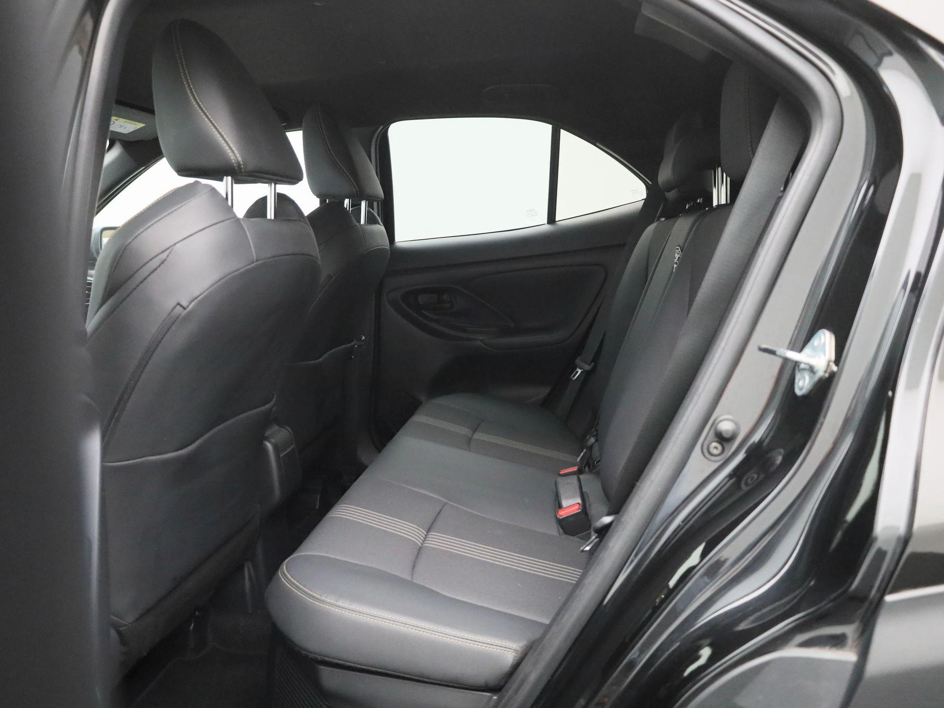Toyota-Yaris Cross-image-11