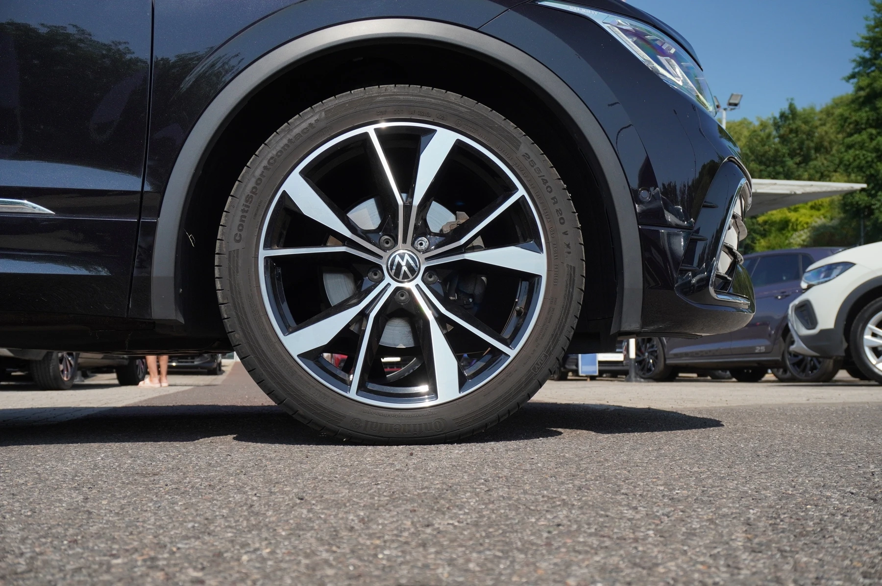 Volkswagen-Tiguan-image-21