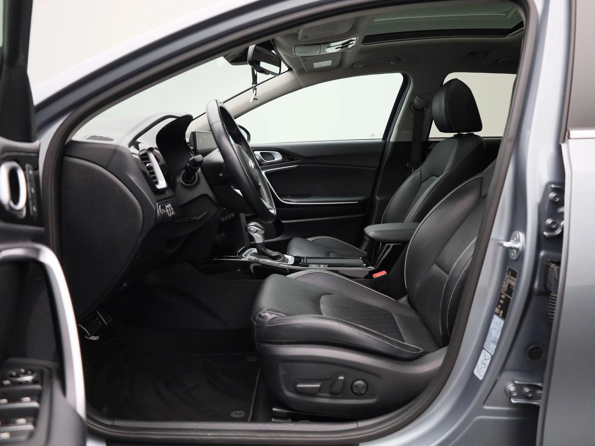 Kia-Ceed Sportswagon-image-16