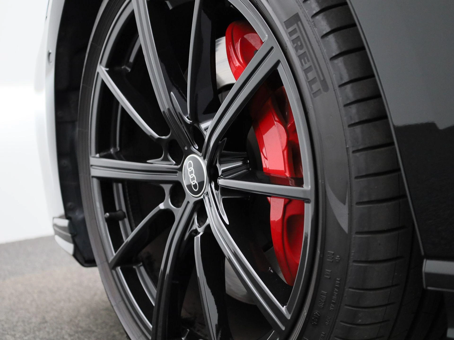 Audi-A8-image-63