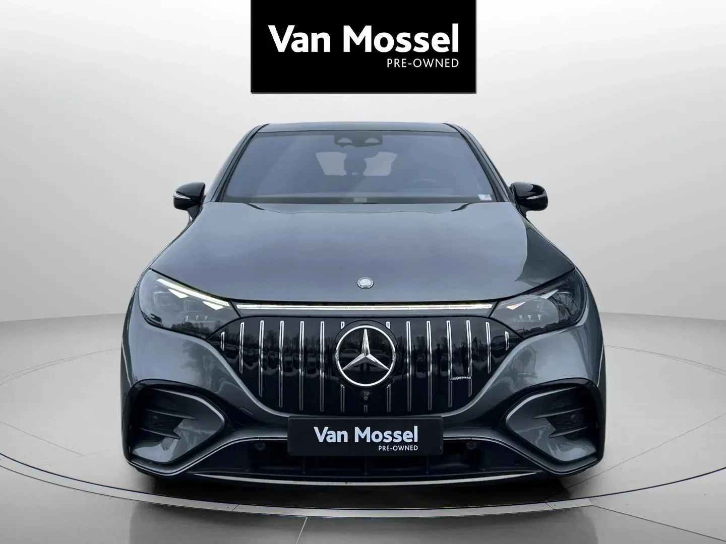 Mercedes-Benz-EQE-image-1