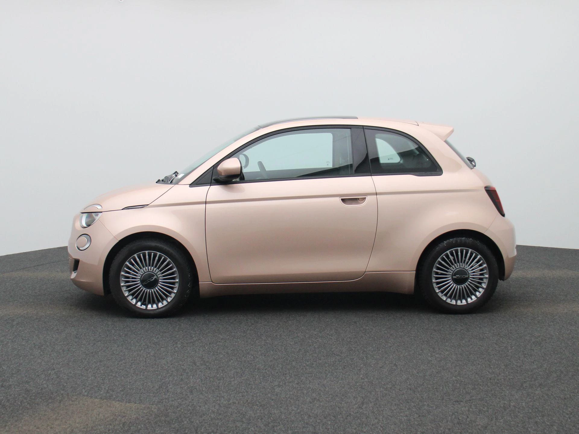 Fiat-500e-image-4