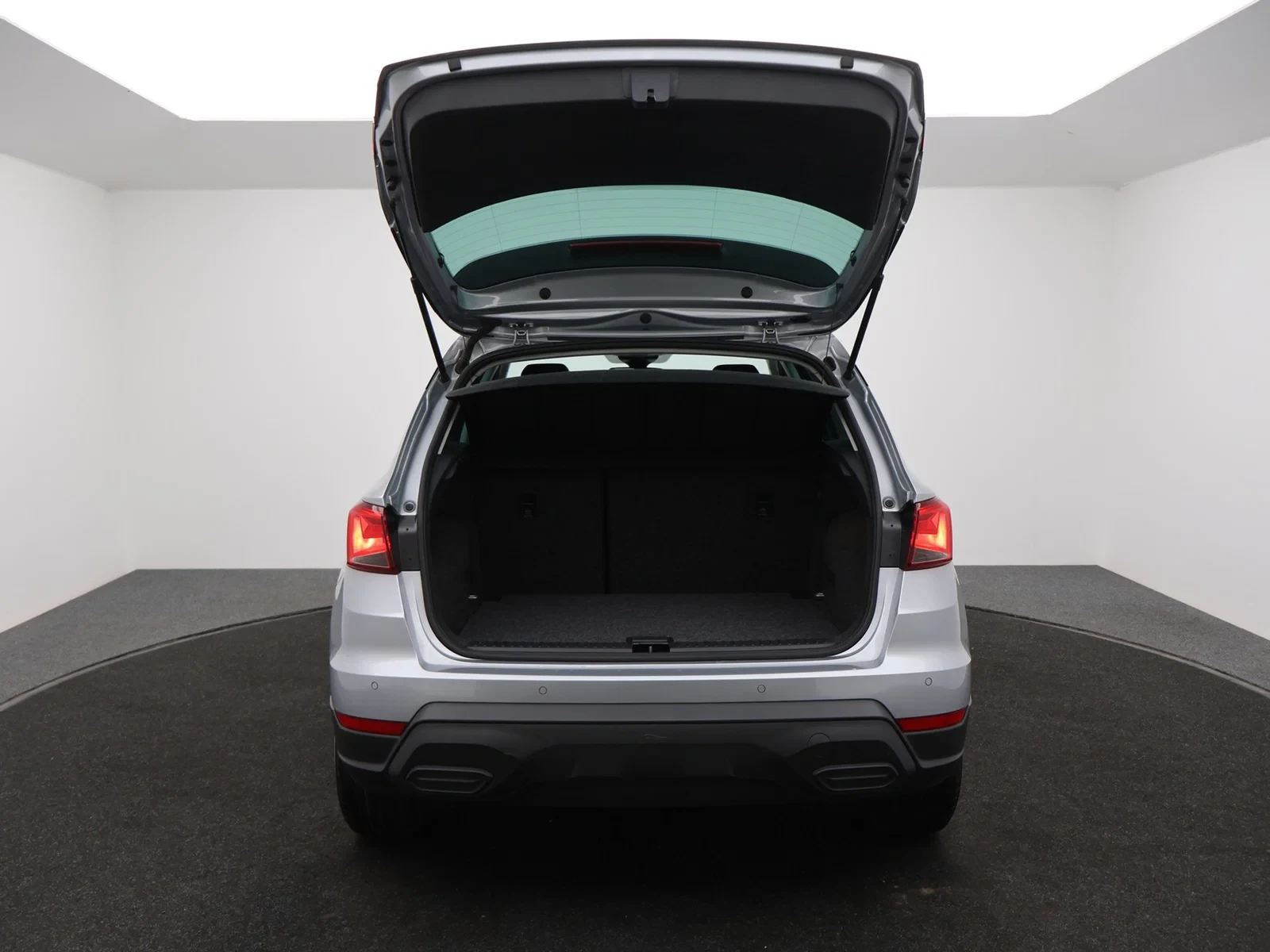 SEAT Arona Arona Urban! 1.0TSI 95PK *CRUISE CONTROL*PDC ACHTER*BLTH*DAB RADIO*ZETELVERWARMING*APP-CONNECT*...*