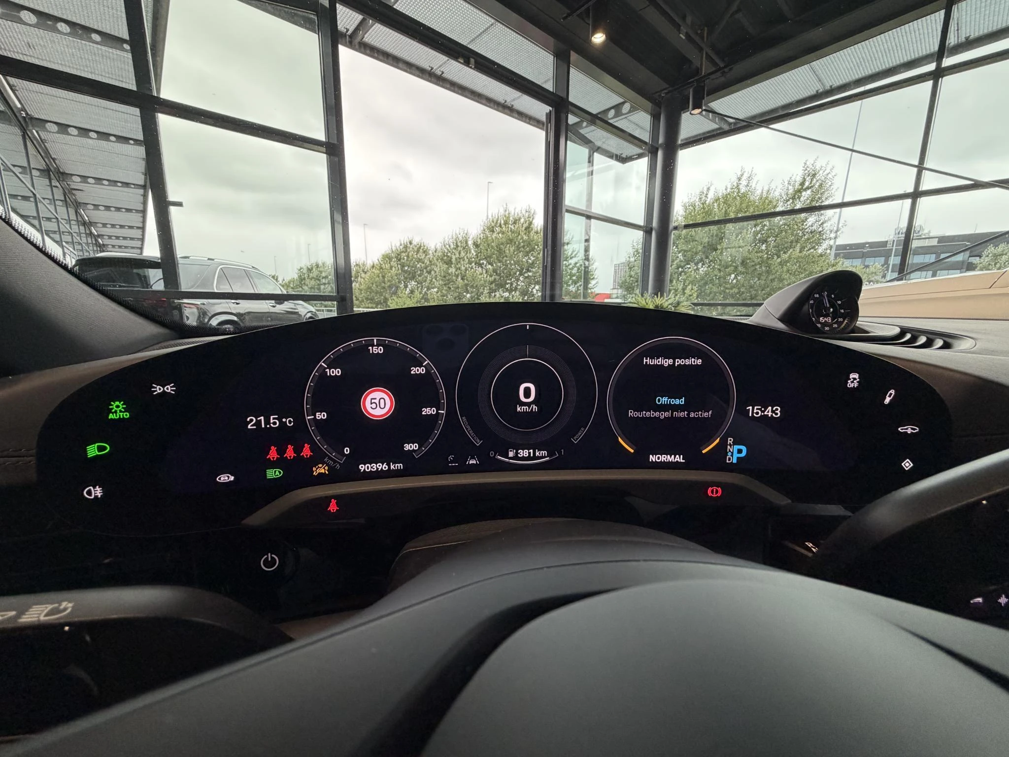Porsche-Taycan-image-14