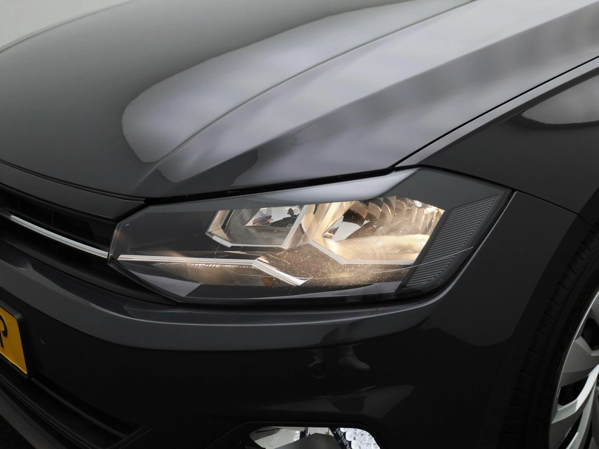Volkswagen-Polo-image-14