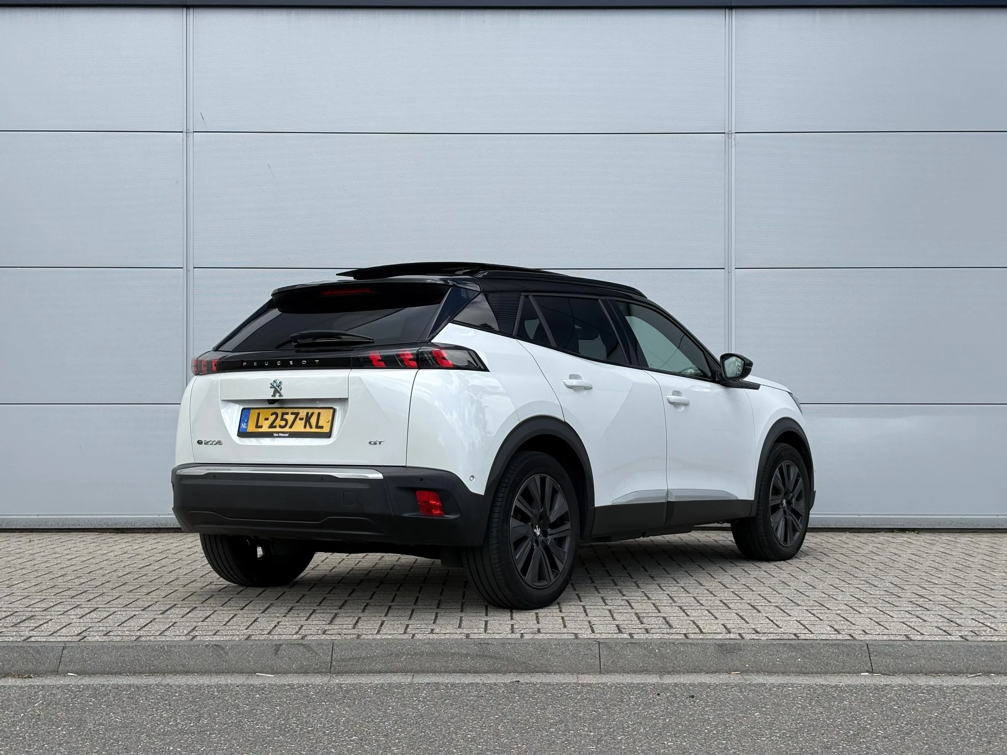 Peugeot e-2008 EV GT Pack 50 kWh