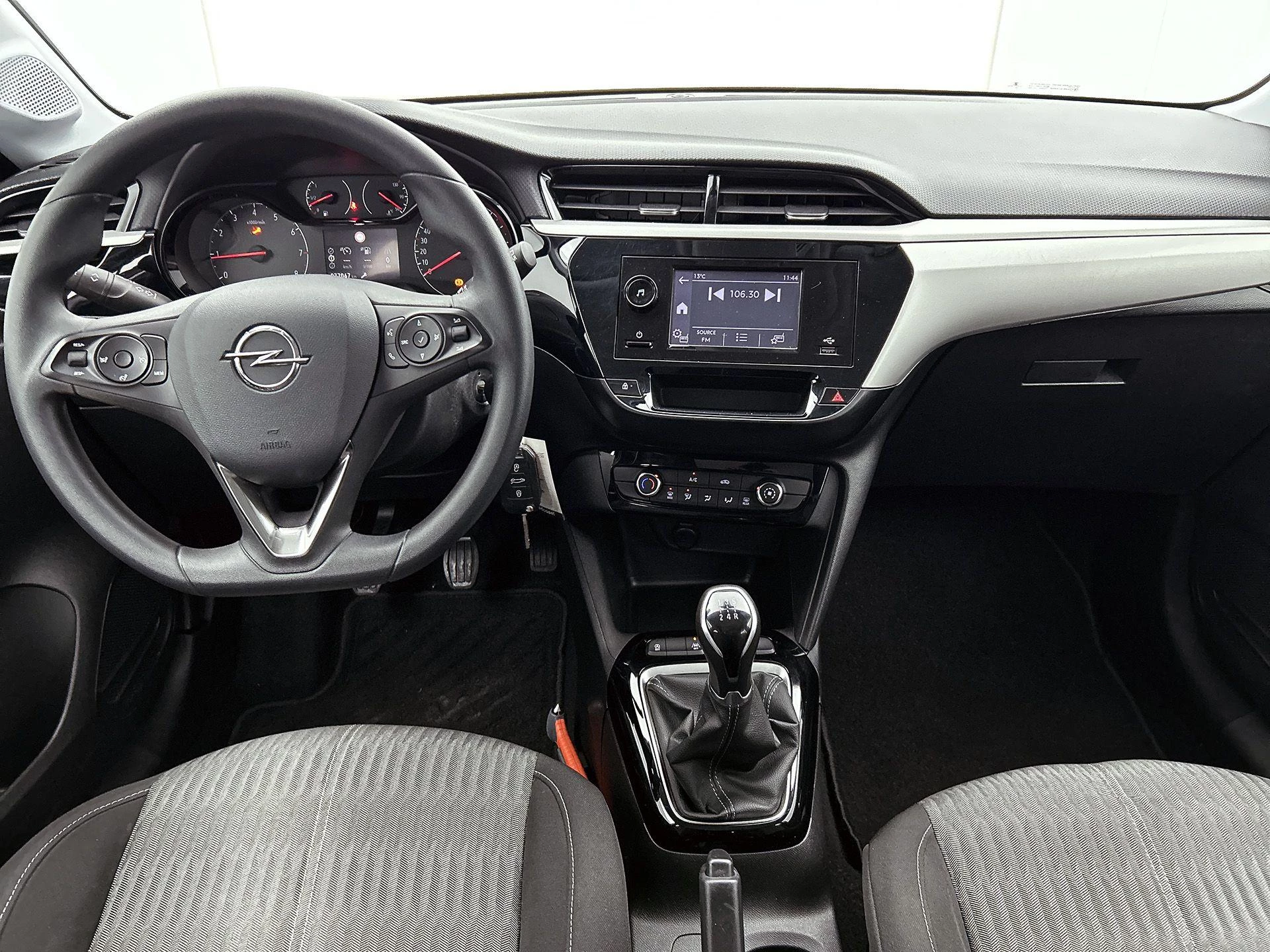 Opel-Corsa-image-21
