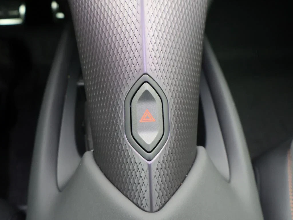 CUPRA-Tavascan-image-20