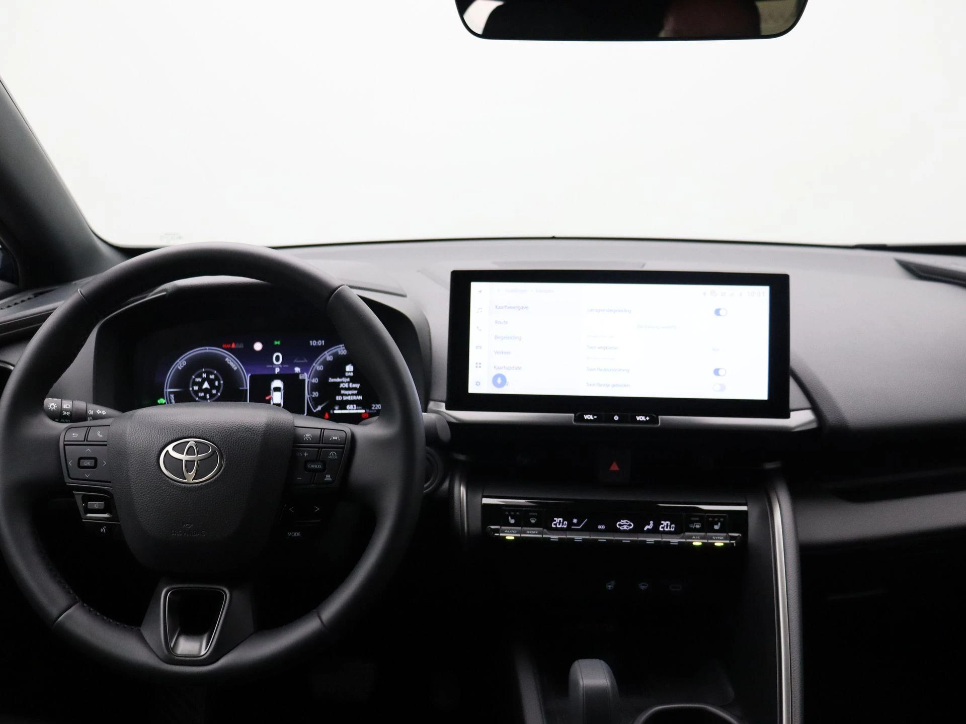 Toyota-C-HR-image-19