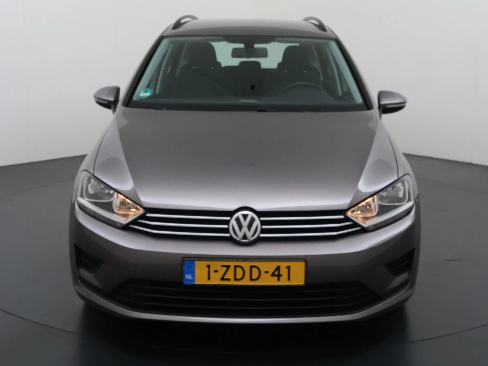 Volkswagen Golf SportsVan