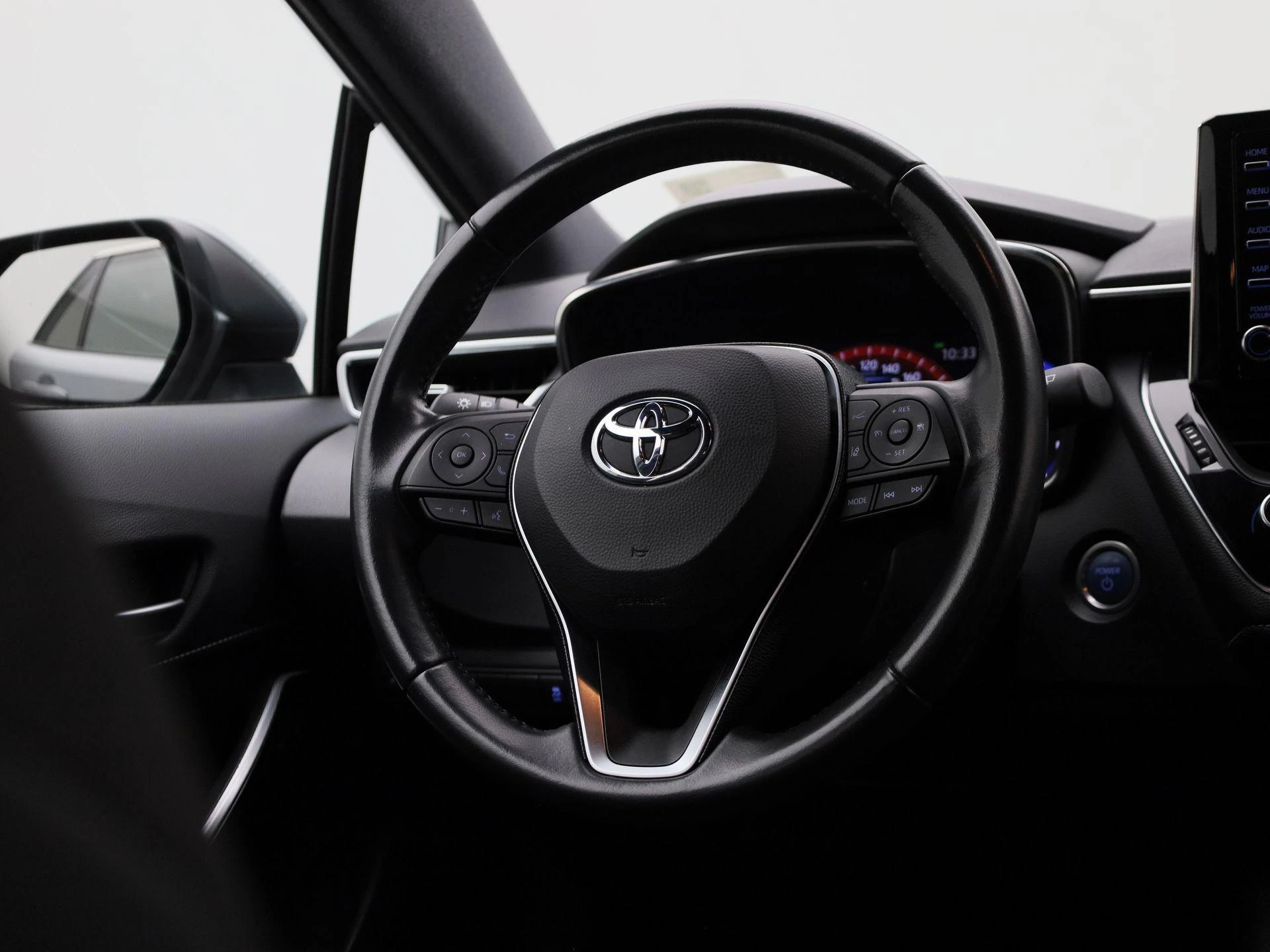 Toyota-Corolla Touring Sports-image-8