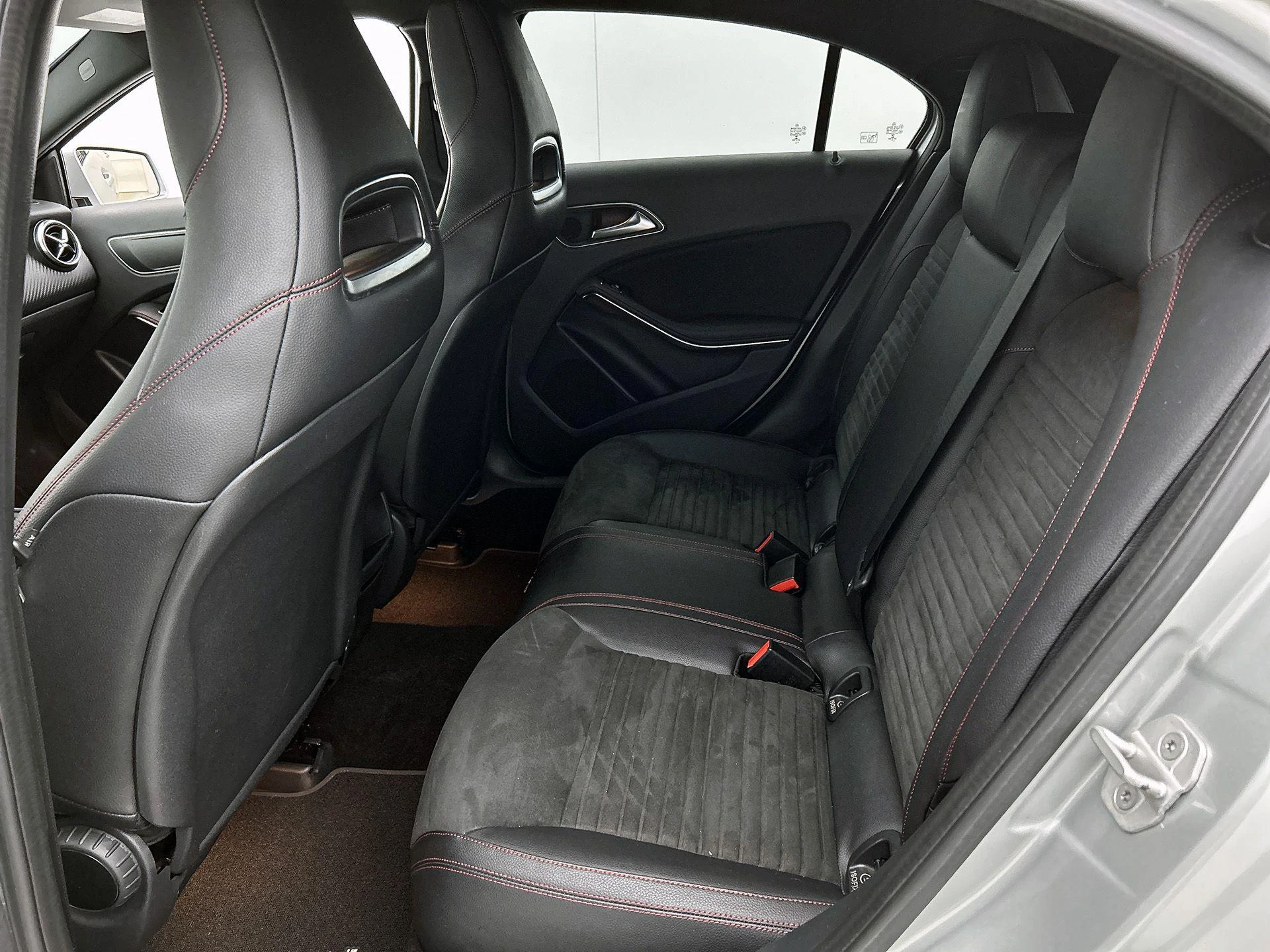 Mercedes-Benz-A-Klasse-image-25