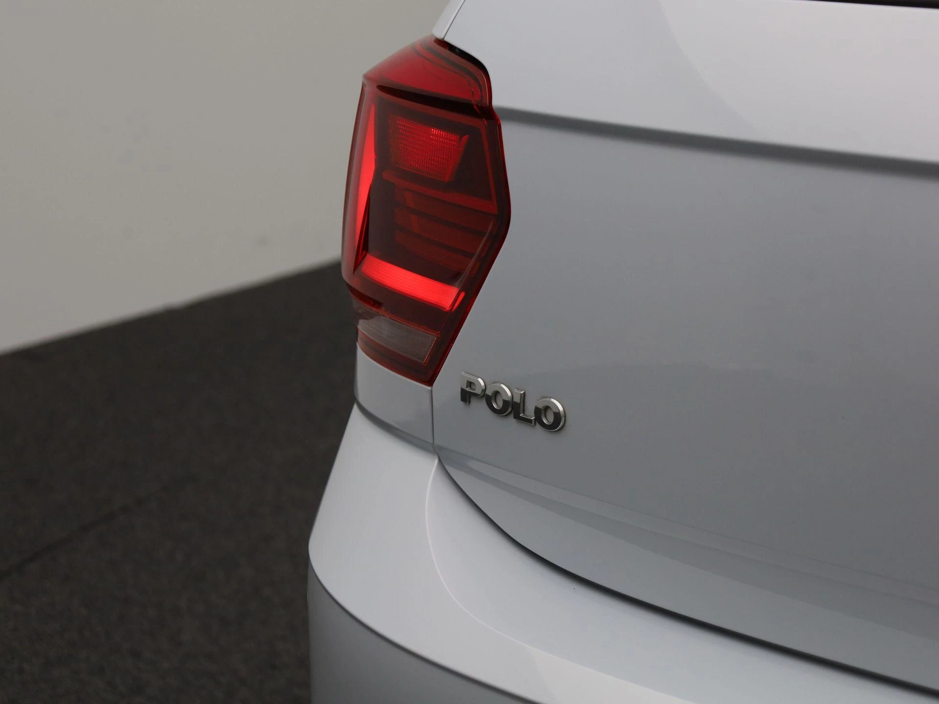 Volkswagen-Polo-image-33