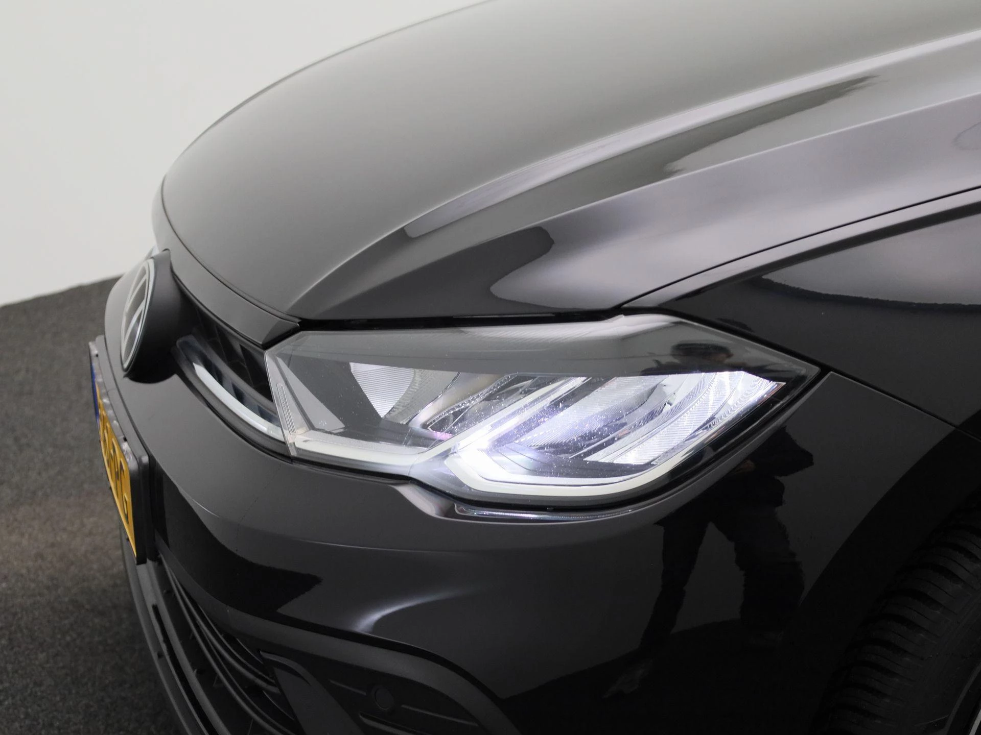 Volkswagen-Polo-image-11