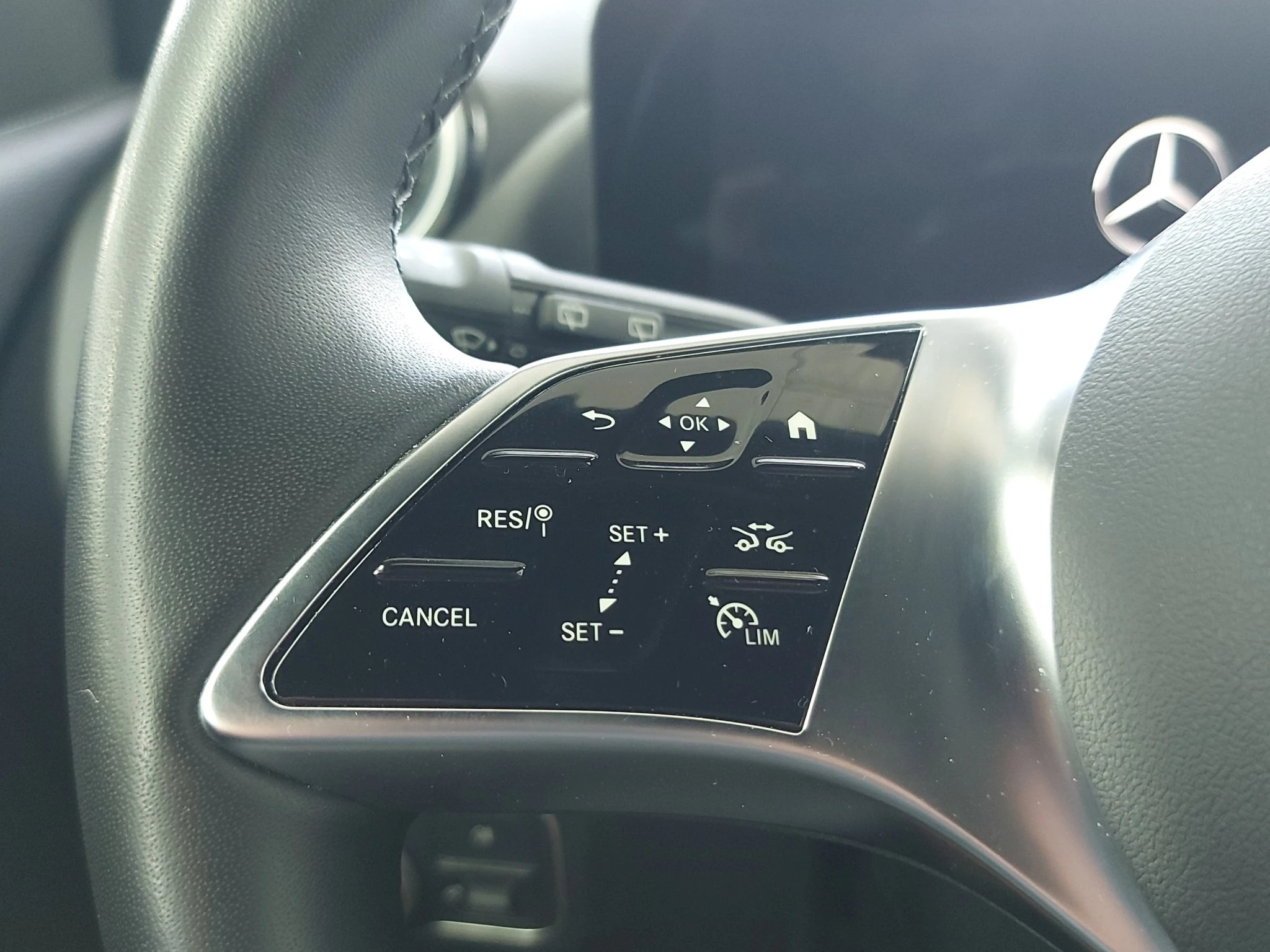 Mercedes-Benz-B-Klasse-image-22