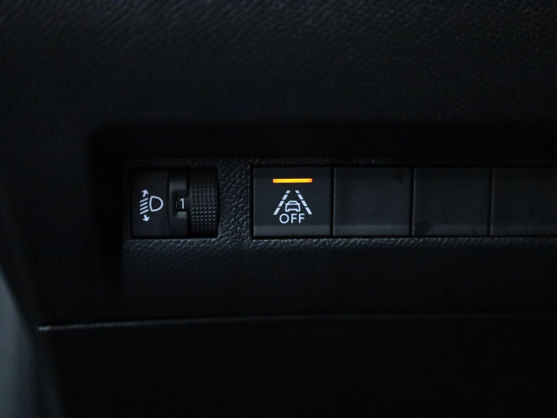 Peugeot-208-image-23