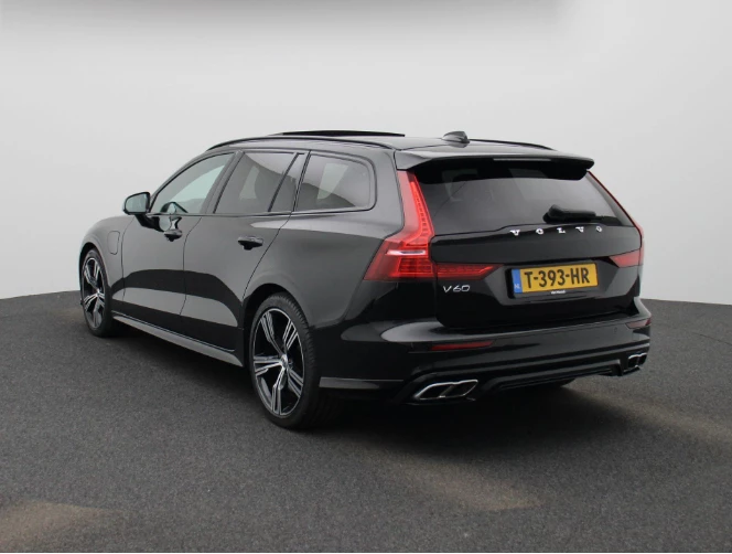 Volvo-V60-image-1