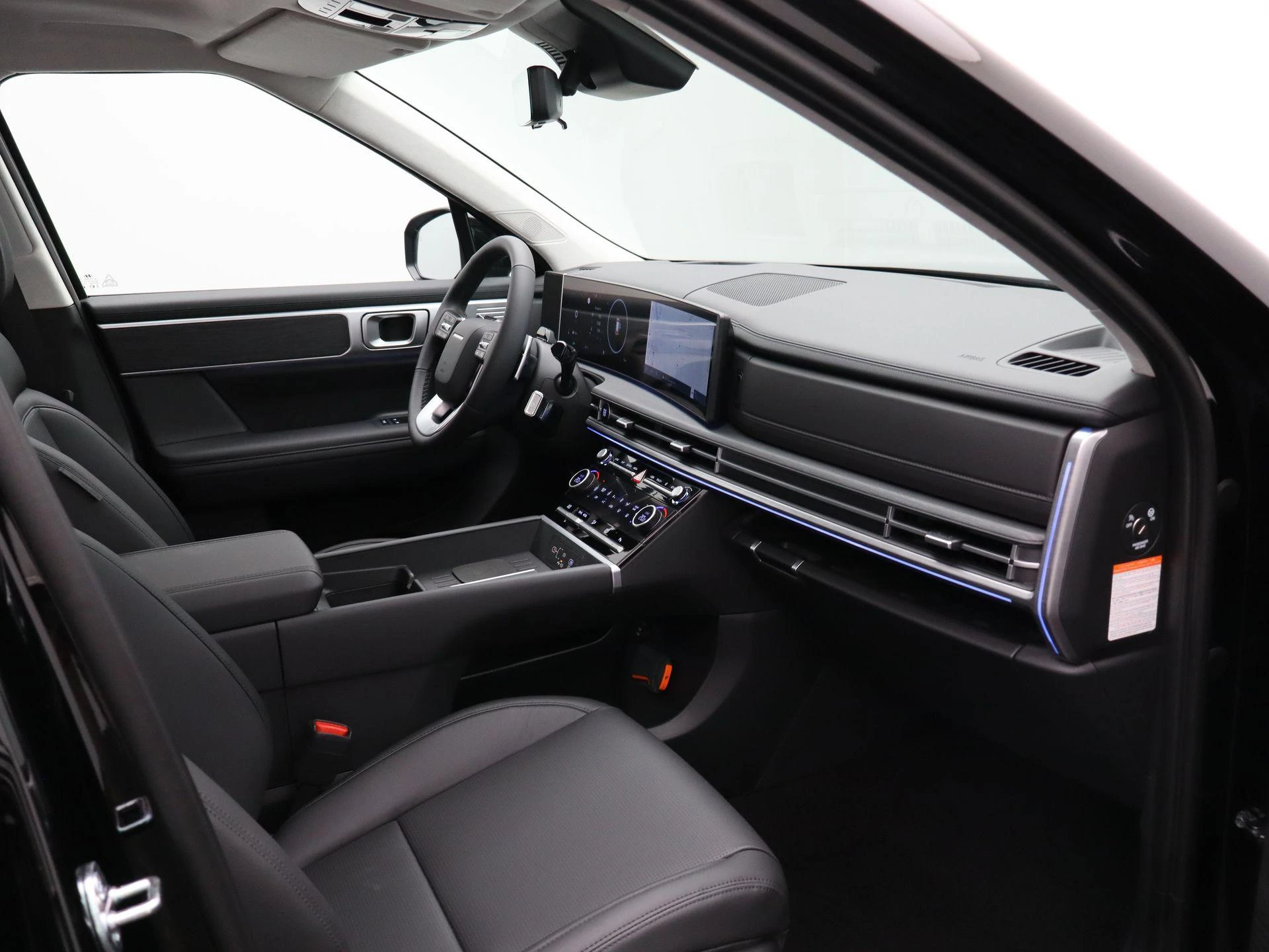 Hyundai-Santa Fe-image-32