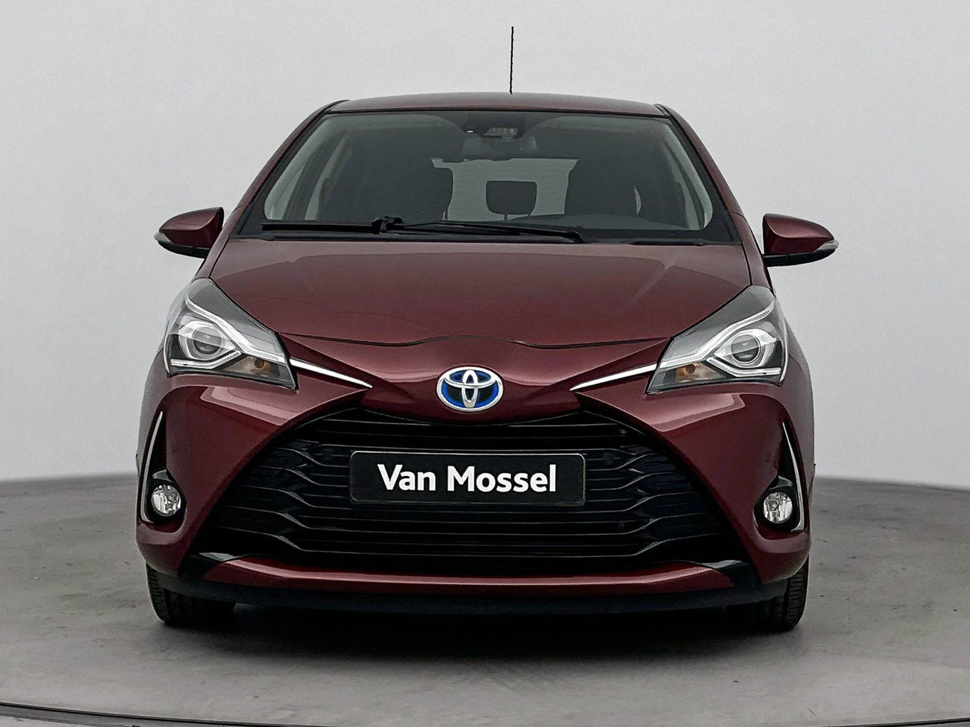 Toyota-Yaris-image-7