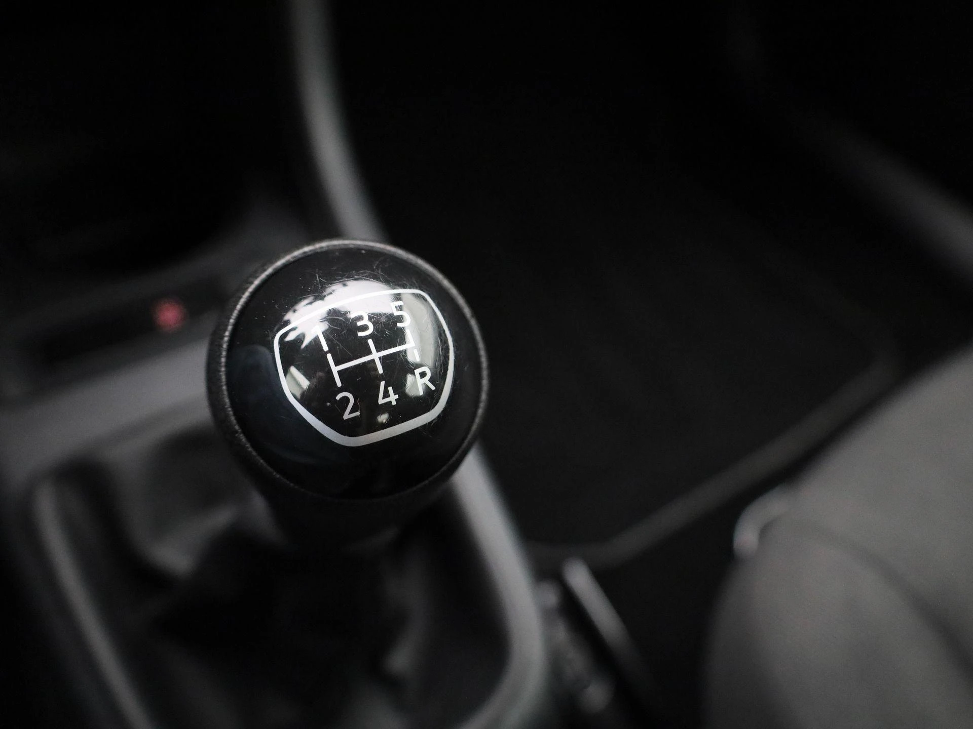 Volkswagen-up!-image-19