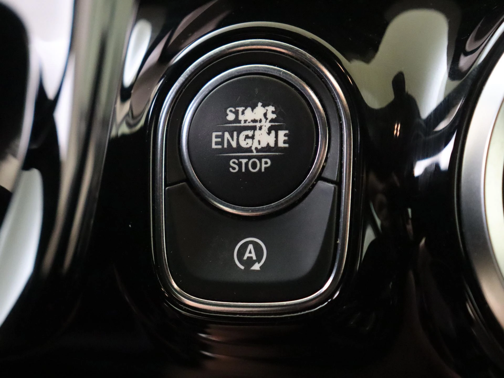 Mercedes-Benz-B-Klasse-image-20