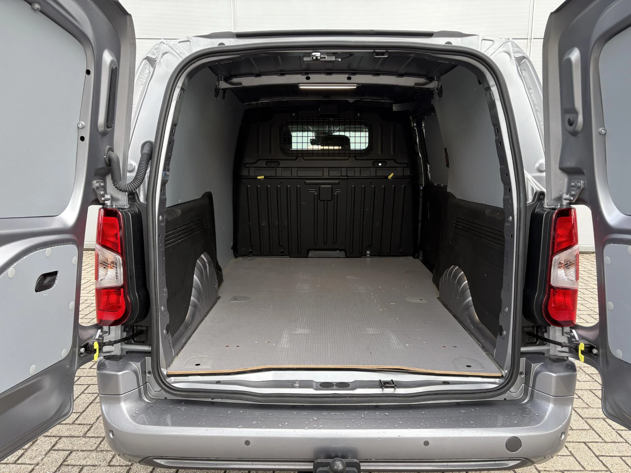 Peugeot-Partner-image-18