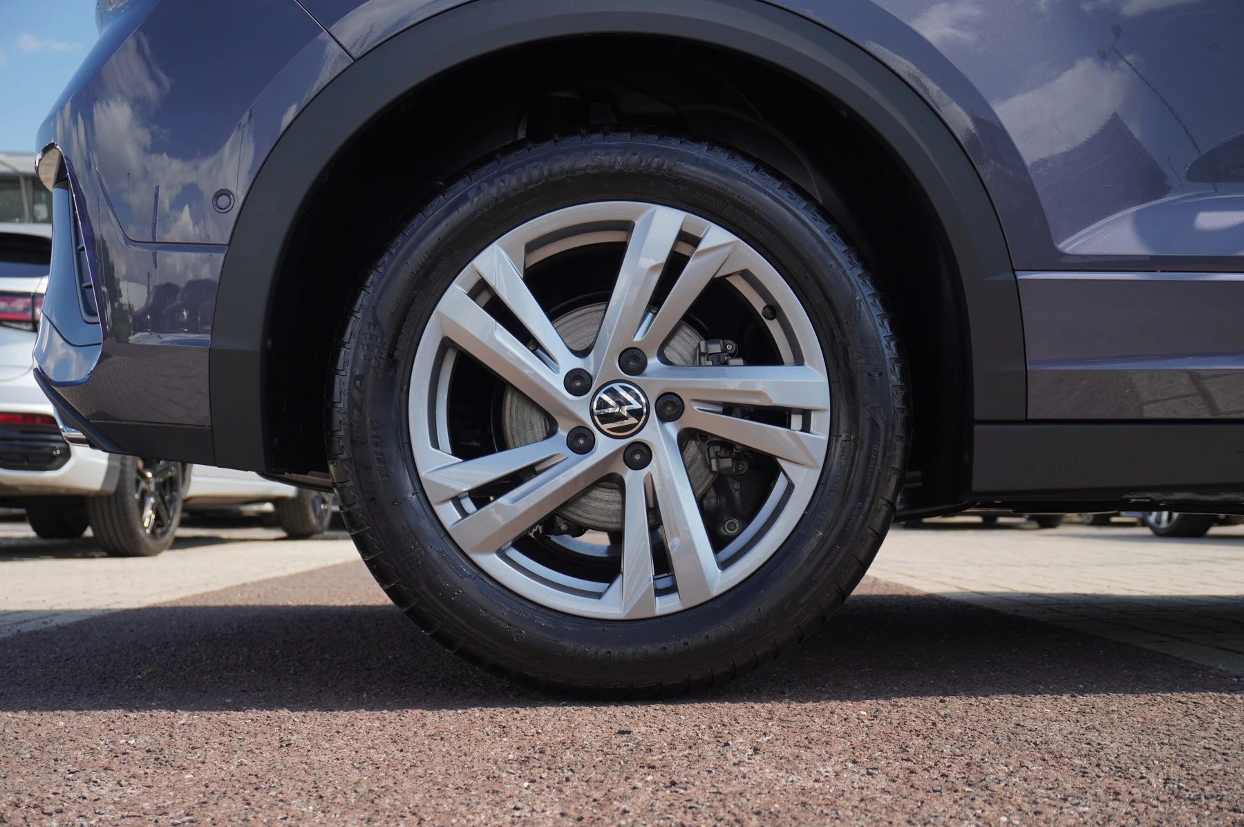Volkswagen-T-Roc-image-41
