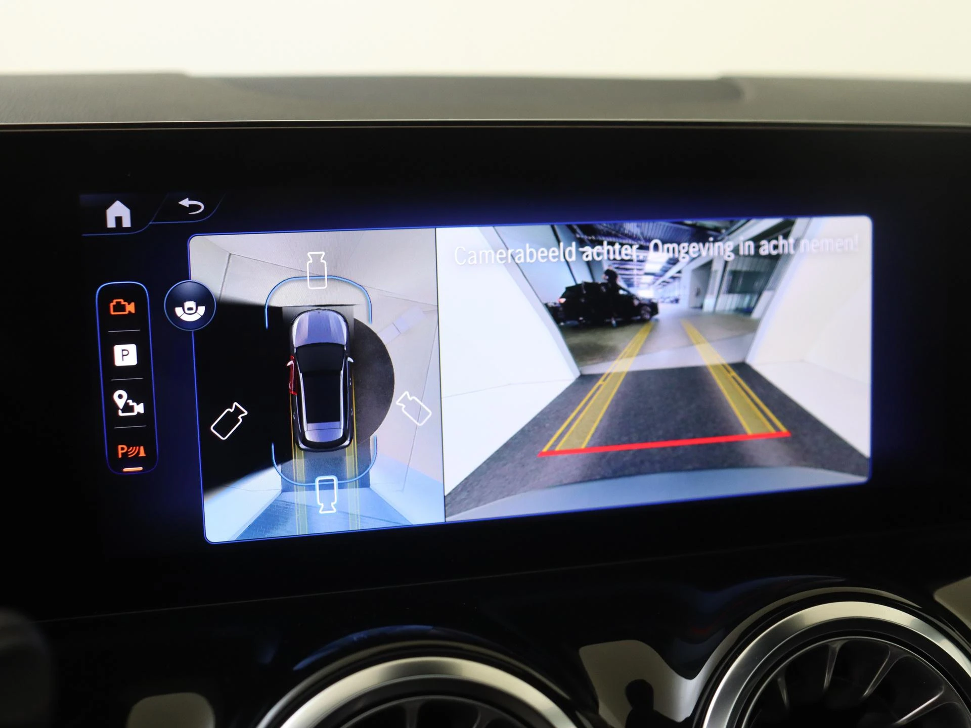 Mercedes-Benz-EQA-image-19