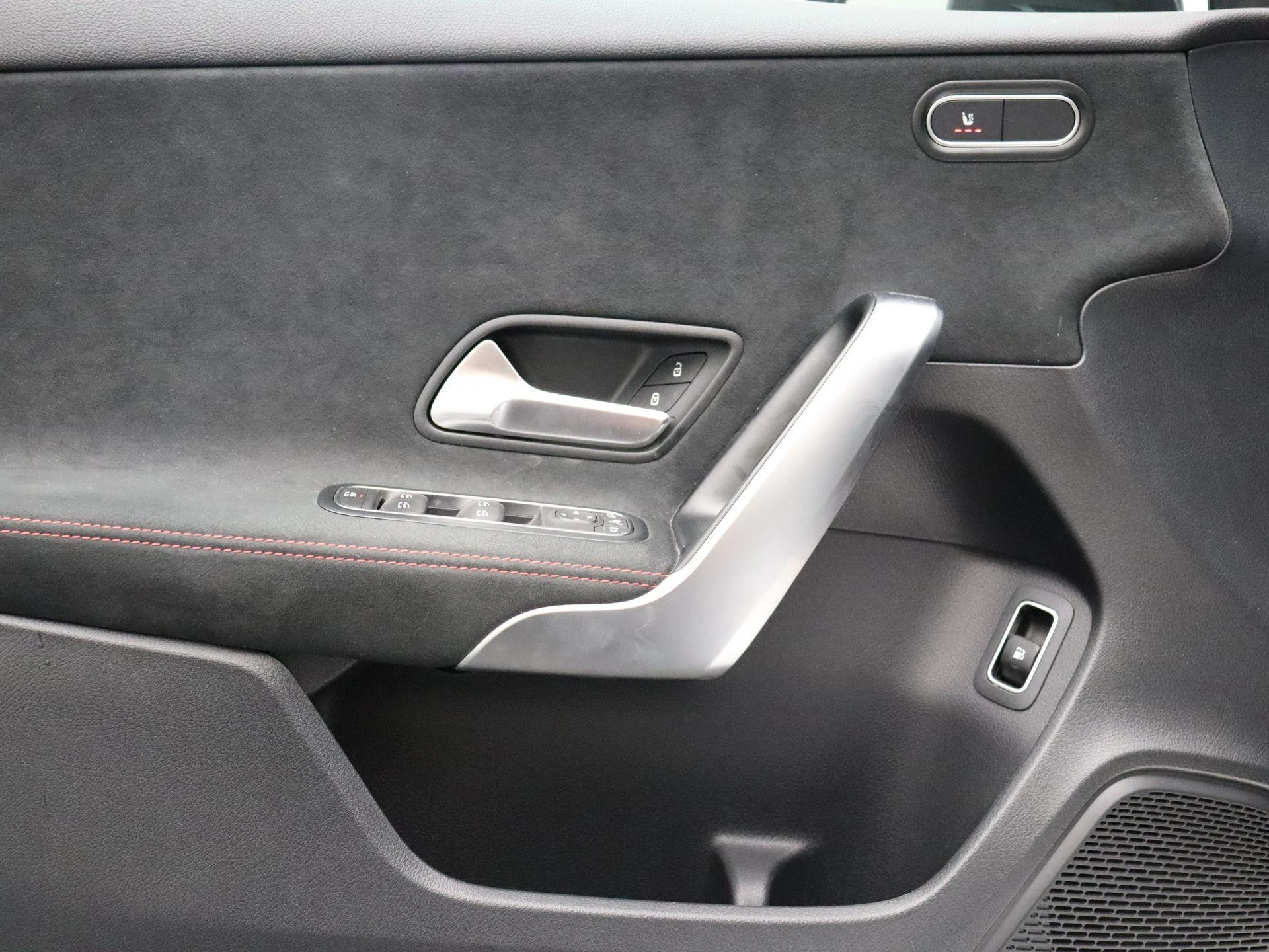 Mercedes-Benz-Classe A-image-10