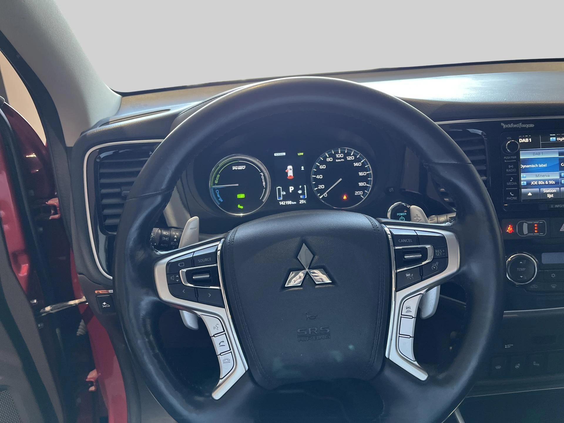 Mitsubishi-Outlander-image-9