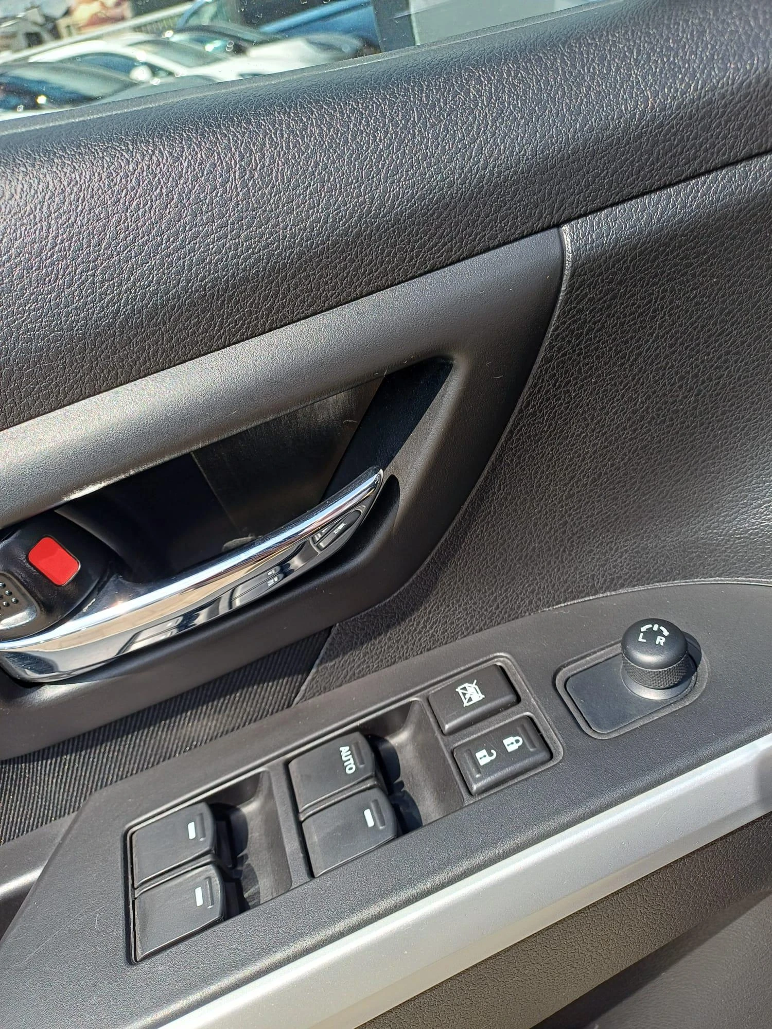 Suzuki-S-Cross-image-11