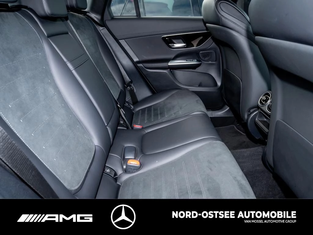 Mercedes-Benz GLC 300 d 4M AMG KEYLESS DISTRONIC AHK MBUX SHZ AMG Line