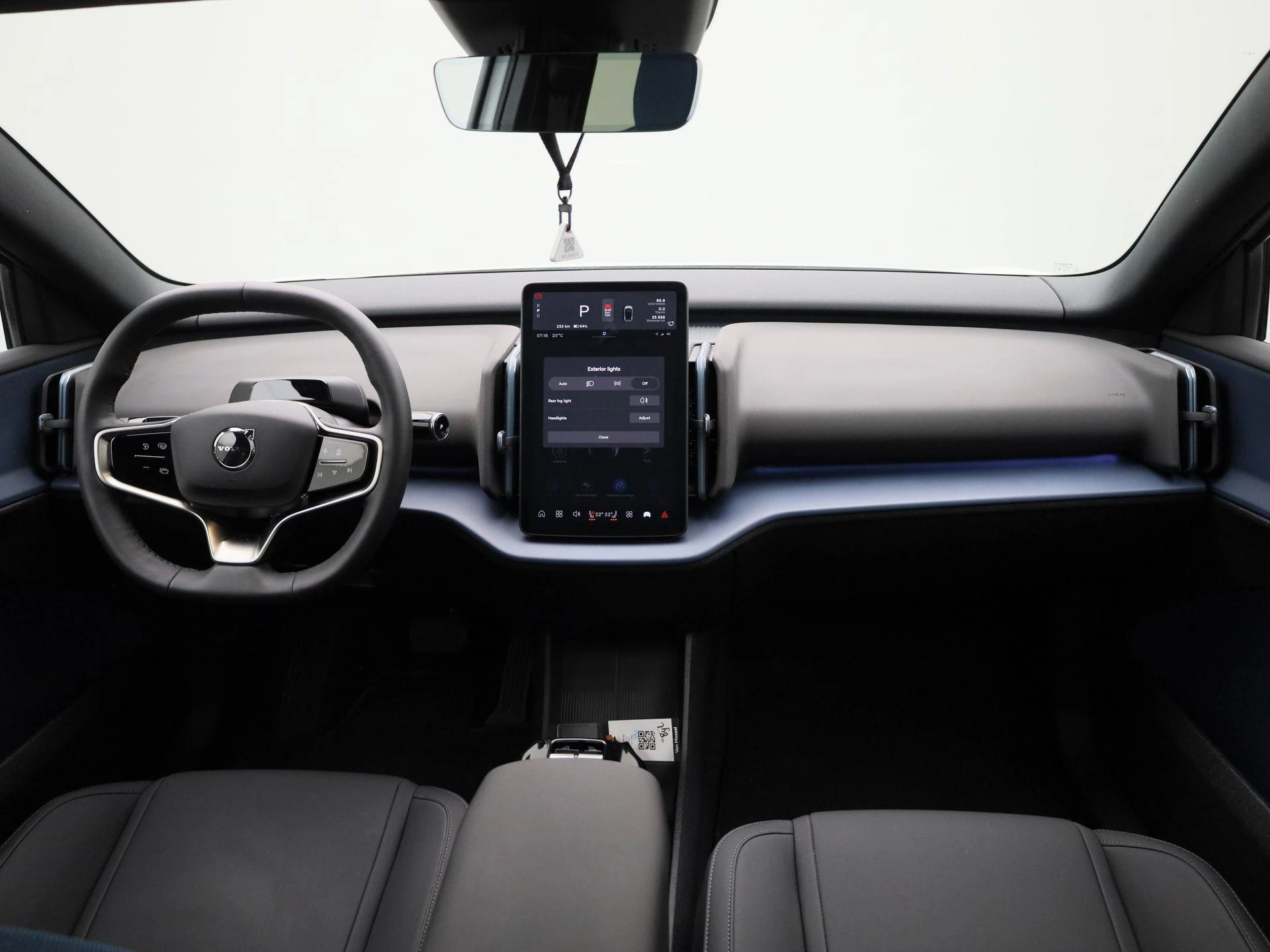 Volvo-EX30-image-37