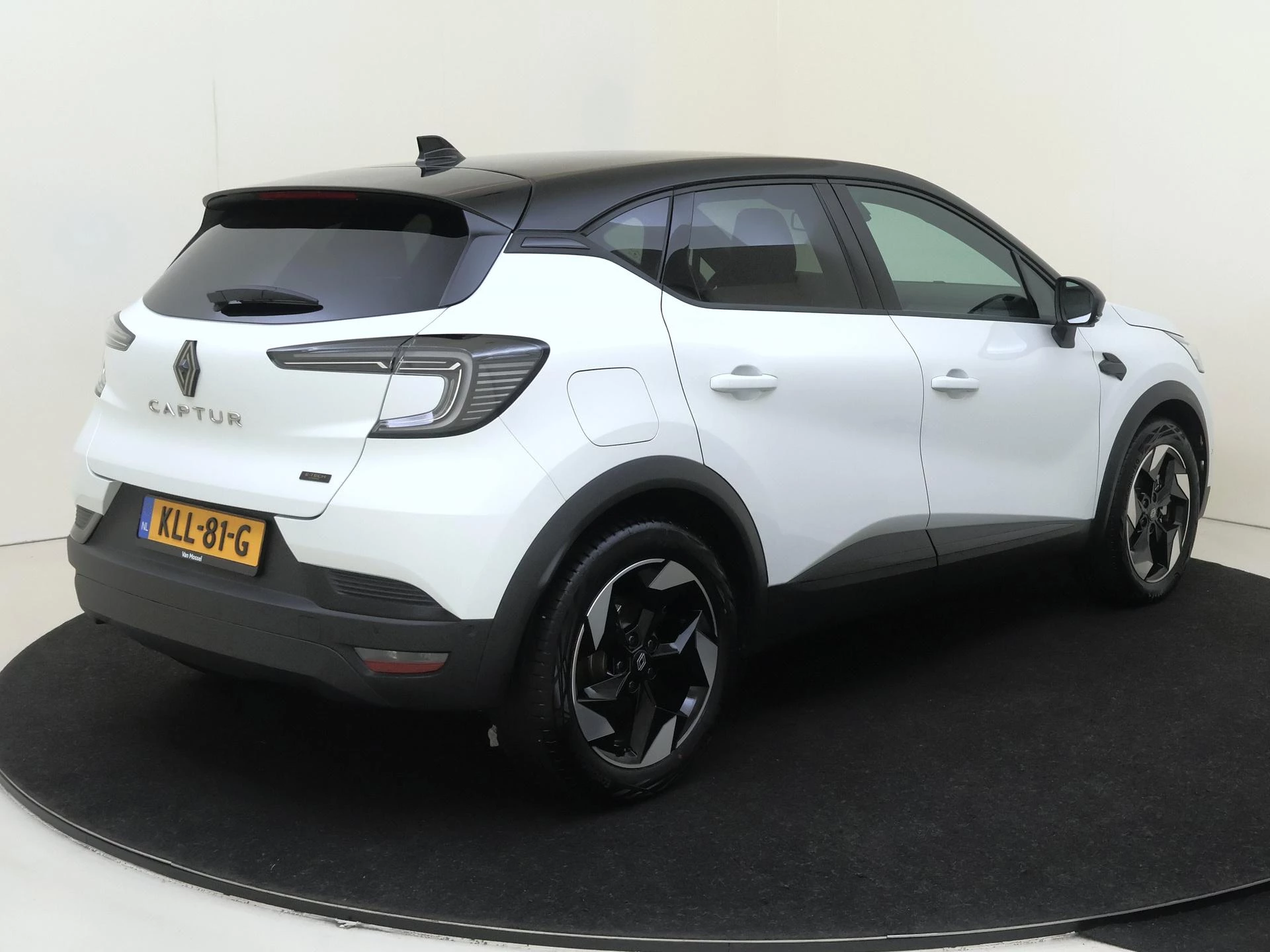 Renault Captur 1.8 E-Tech full hybrid 160 techno