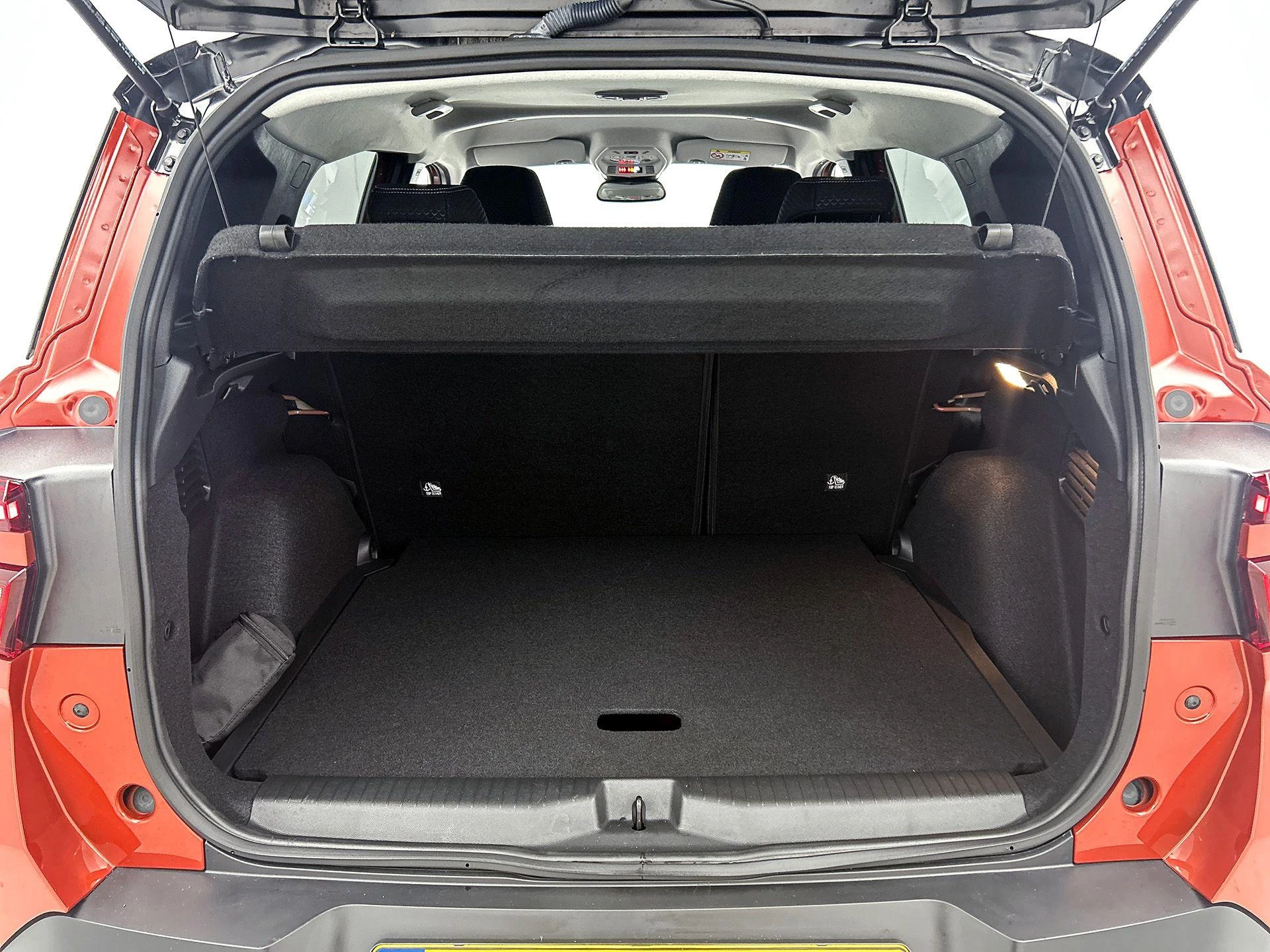 Opel-Frontera-image-16