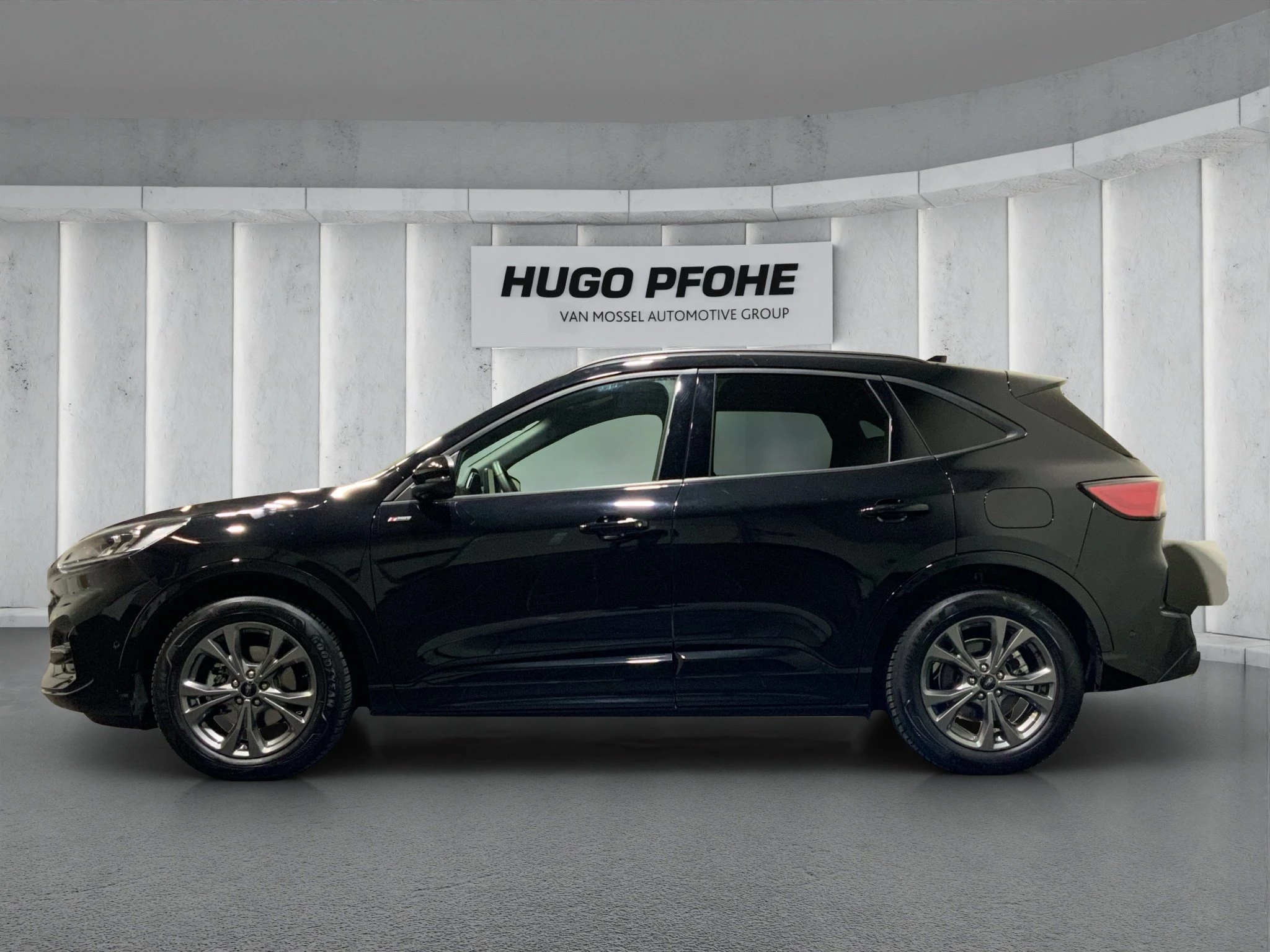 Ford Kuga ST-Line X*PANO*AHK*KAM*ACC*NAVI*SOUND-SYS.