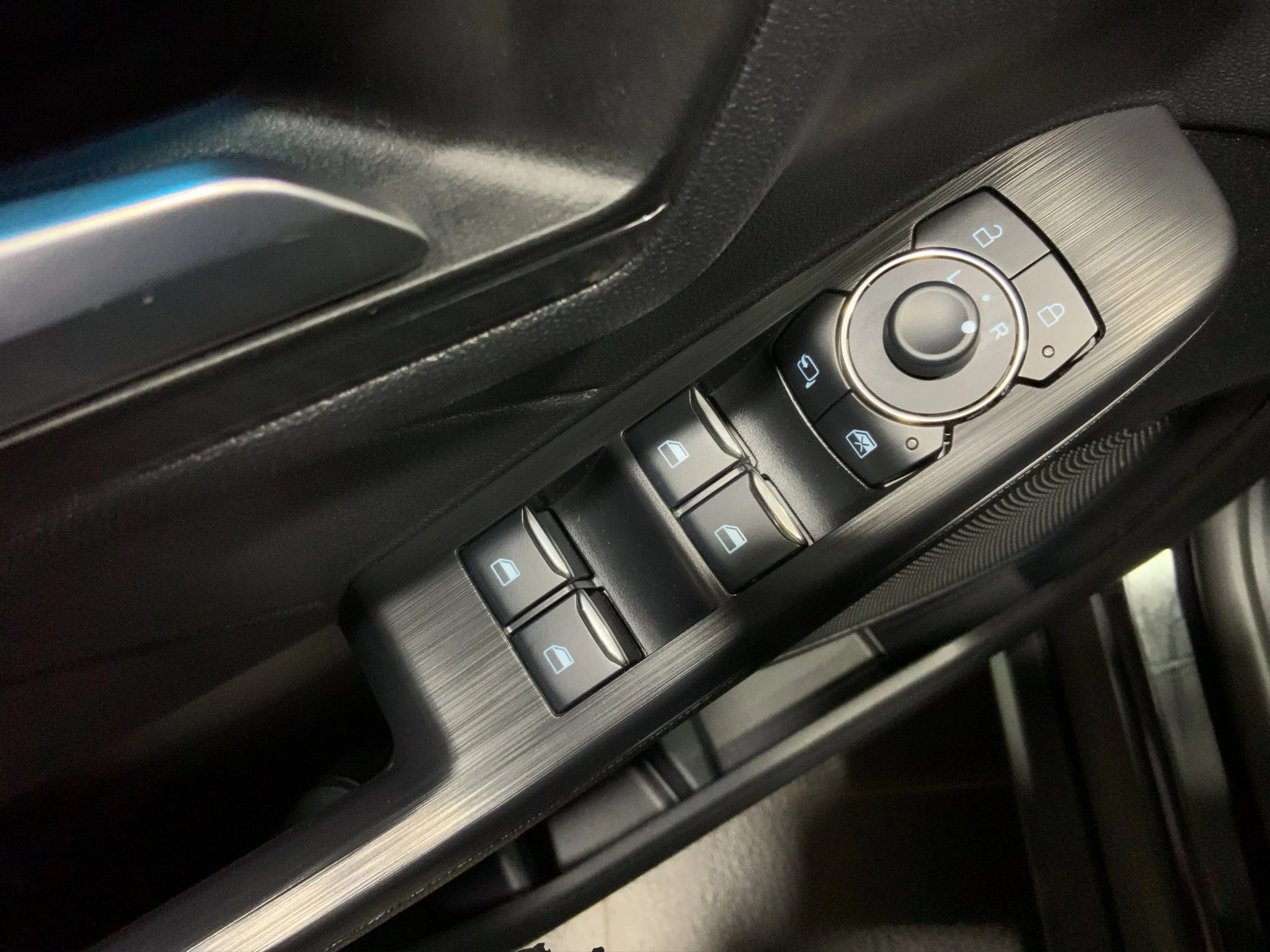 Ford Kuga ST-Line Plug-in*LED-MATRIX*KAM*NAVI*WINTER-PKT.