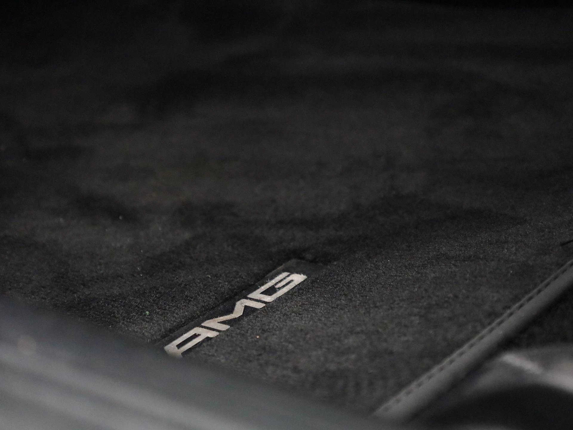 Mercedes-Benz-CLA-image-40