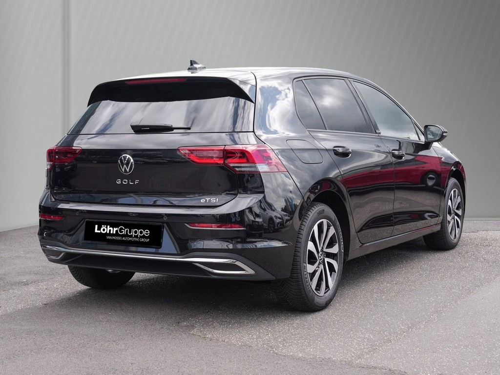 Volkswagen Golf VIII 1.5 eTSI DSG Active Navi/RFK/LED