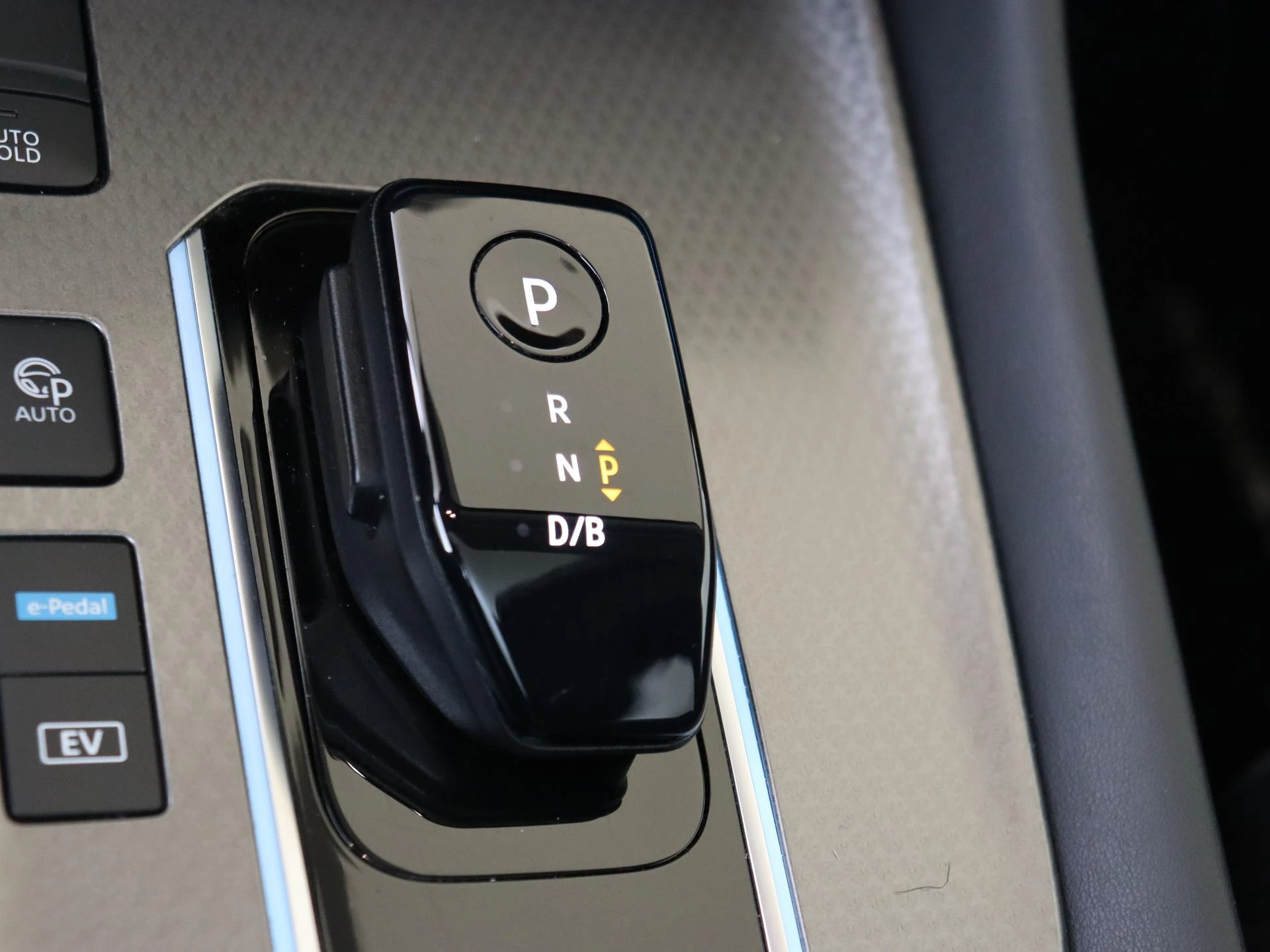 Nissan-QASHQAI-image-13