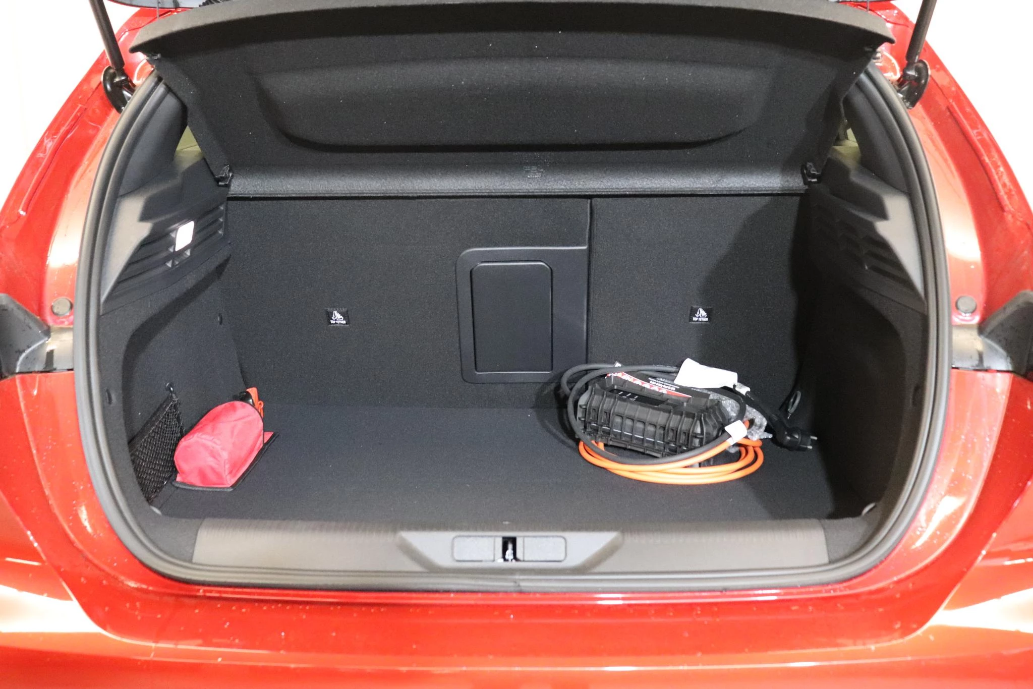 Peugeot 308 (5-d) 1.6 Hybrid 180 S&S EAT8 GT 132kW aut