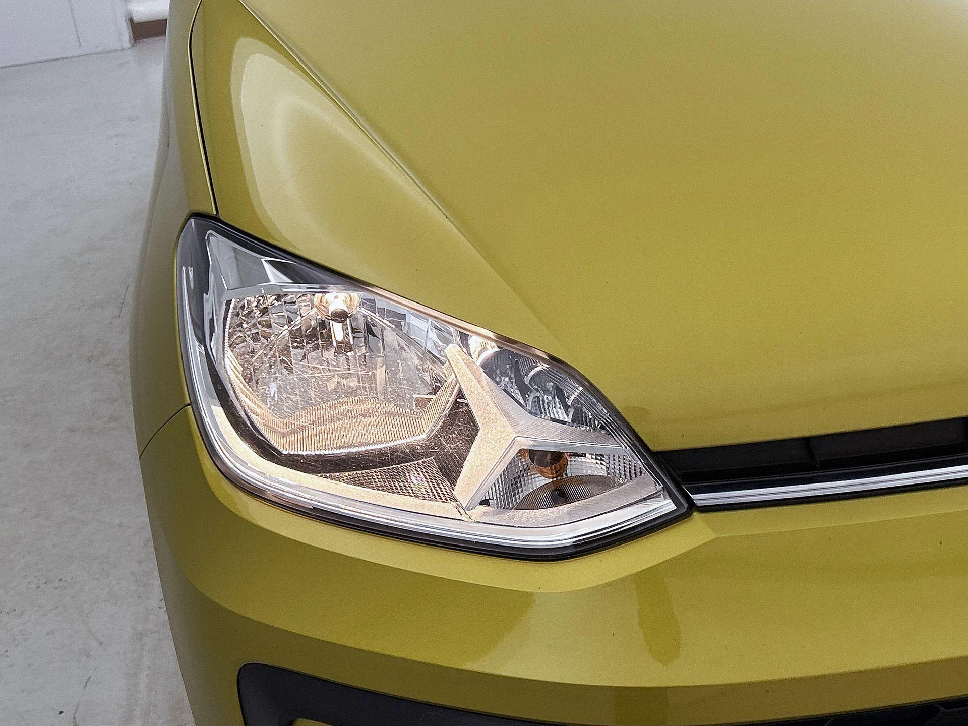 Volkswagen-up!-image-17