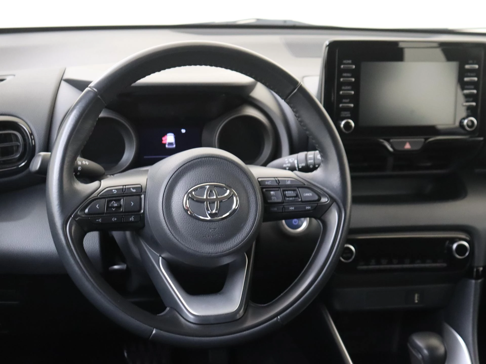 Toyota-Yaris-image-9