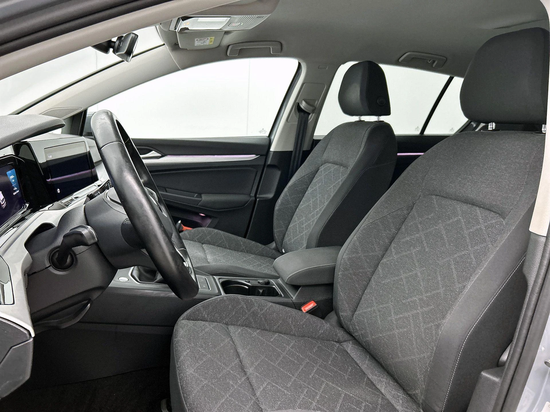 Volkswagen-Golf-image-30